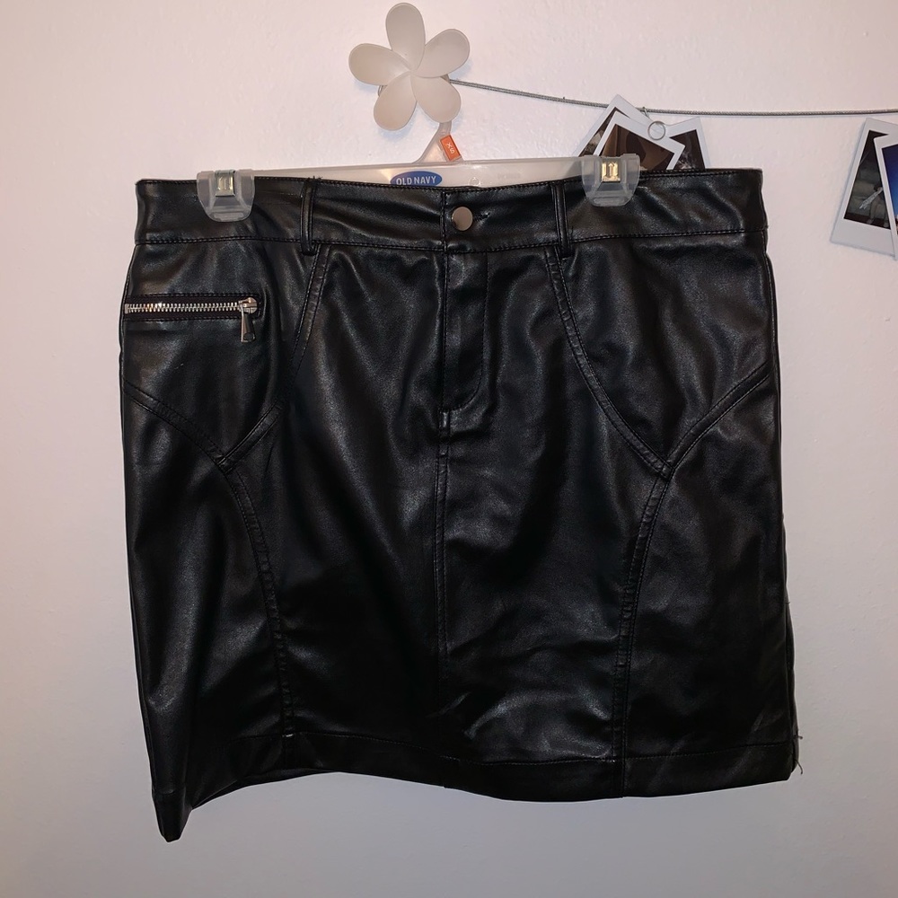 black faux leather skirt